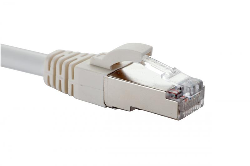 Патч-корд S/FTP LSZH кат.6A 1 5м бел. Eurolan 21D-SA-1EWT