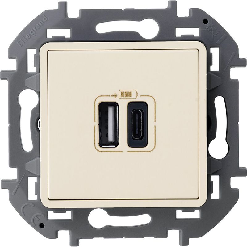 Устройство зарядное Inspiria с 2-мя USB разьемами A и C 240В/5В 3000мА сл. кость IEK 673761